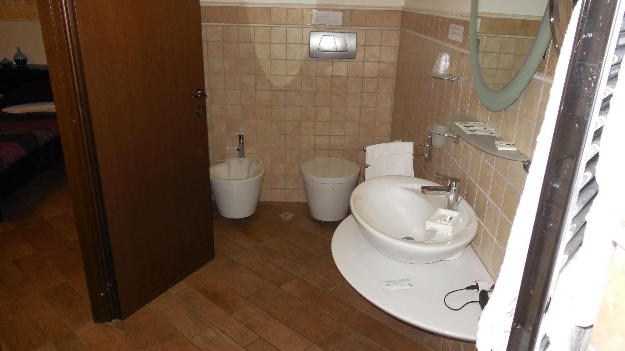 Tridente Rooms Рим Экстерьер фото