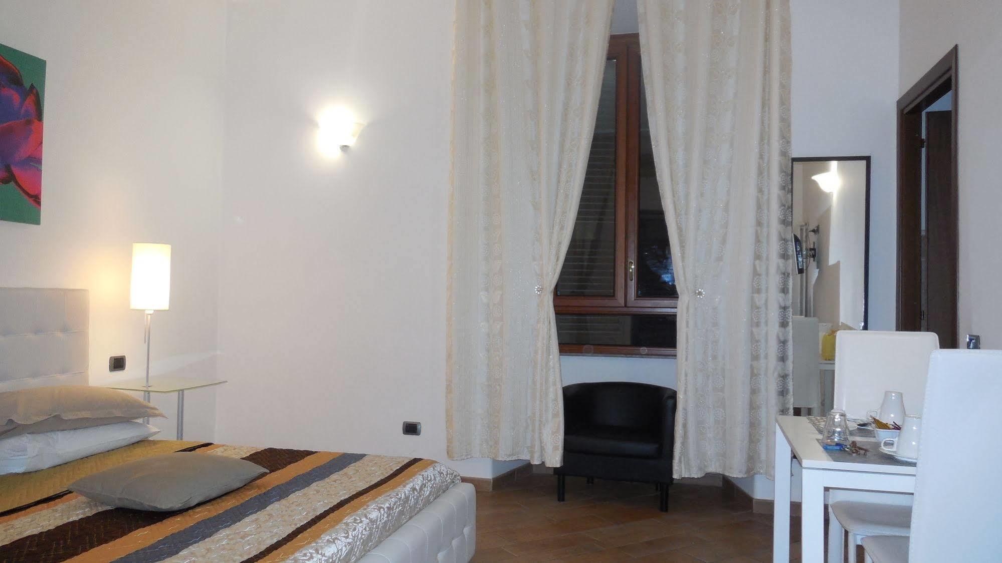 Tridente Rooms Рим Экстерьер фото