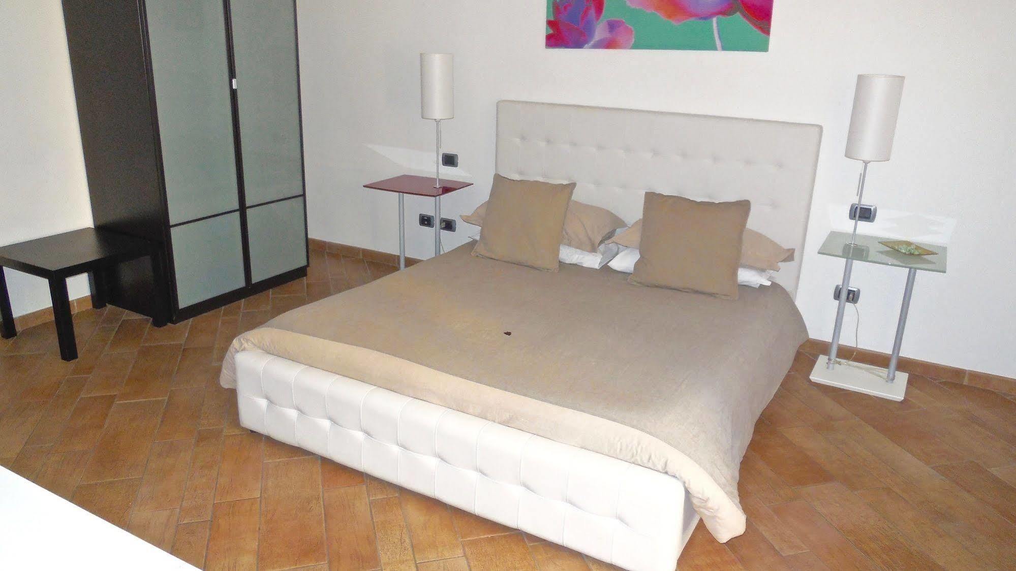 Tridente Rooms Рим Экстерьер фото