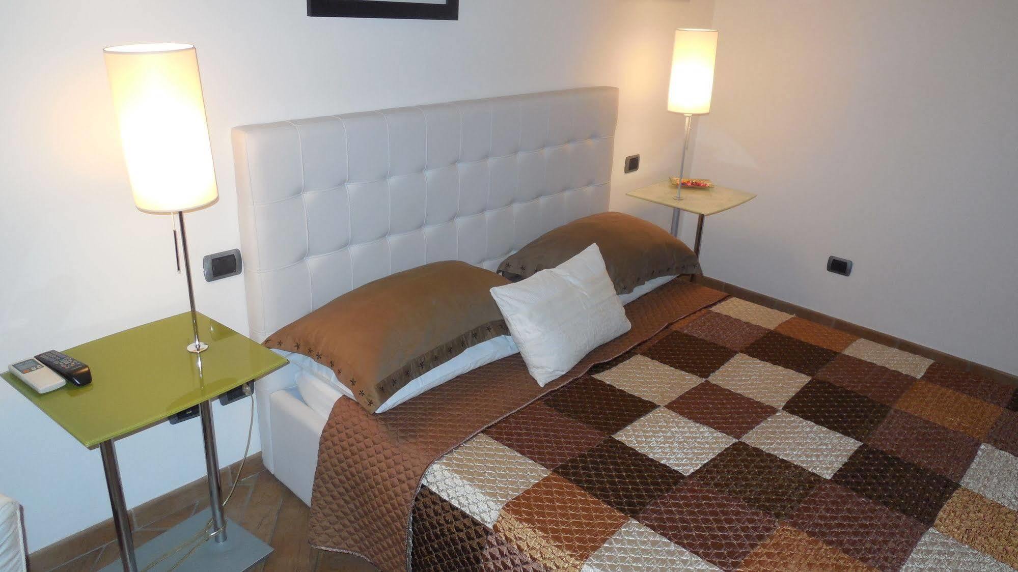 Tridente Rooms Рим Экстерьер фото
