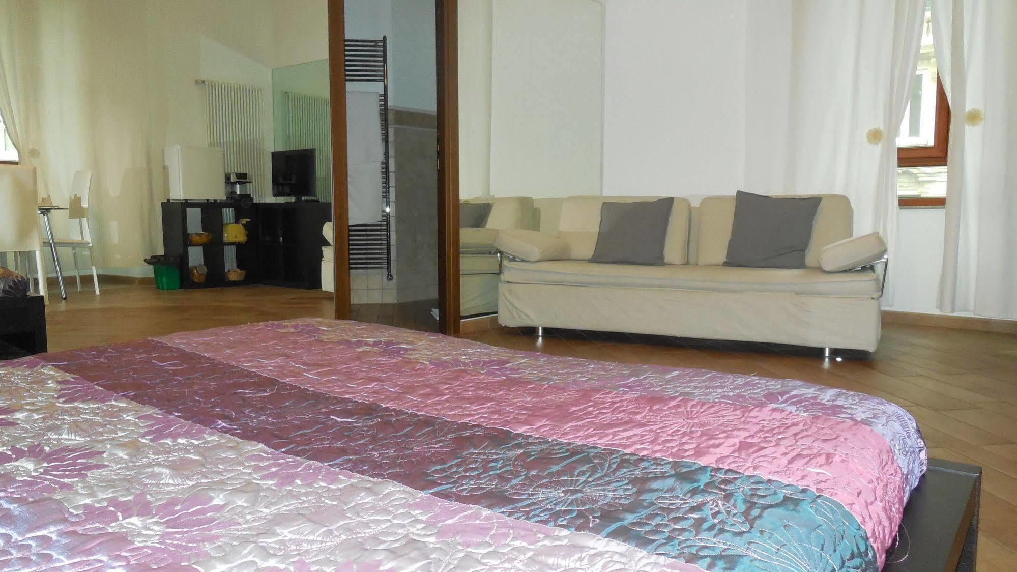 Tridente Rooms Рим Экстерьер фото